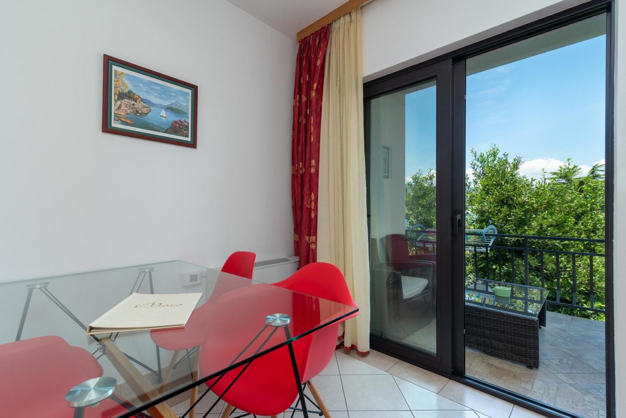 Maca Apartments & Suites Трогир Екстериор снимка