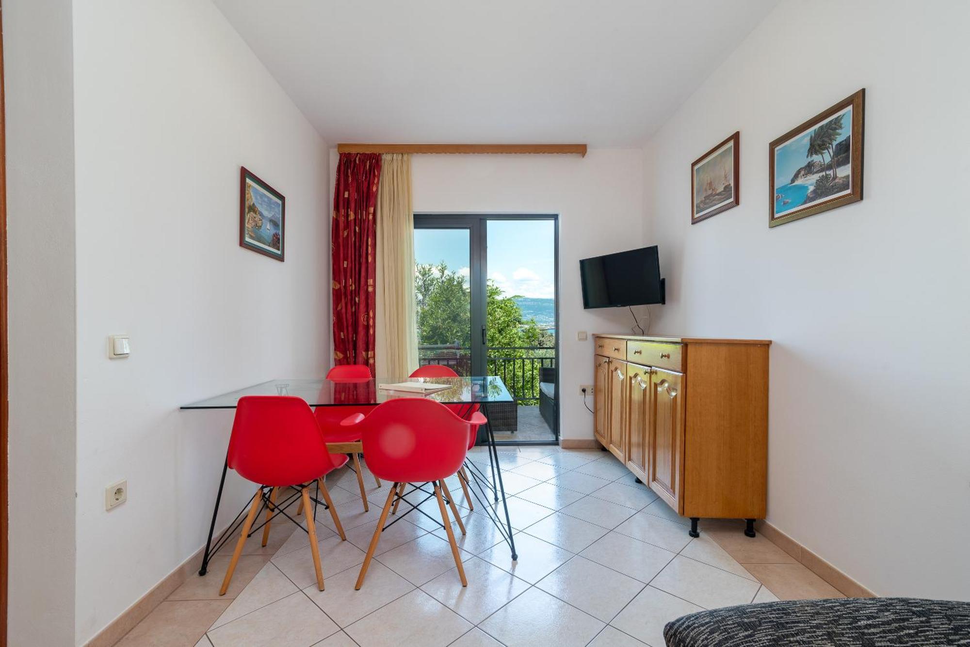 Maca Apartments & Suites Трогир Екстериор снимка