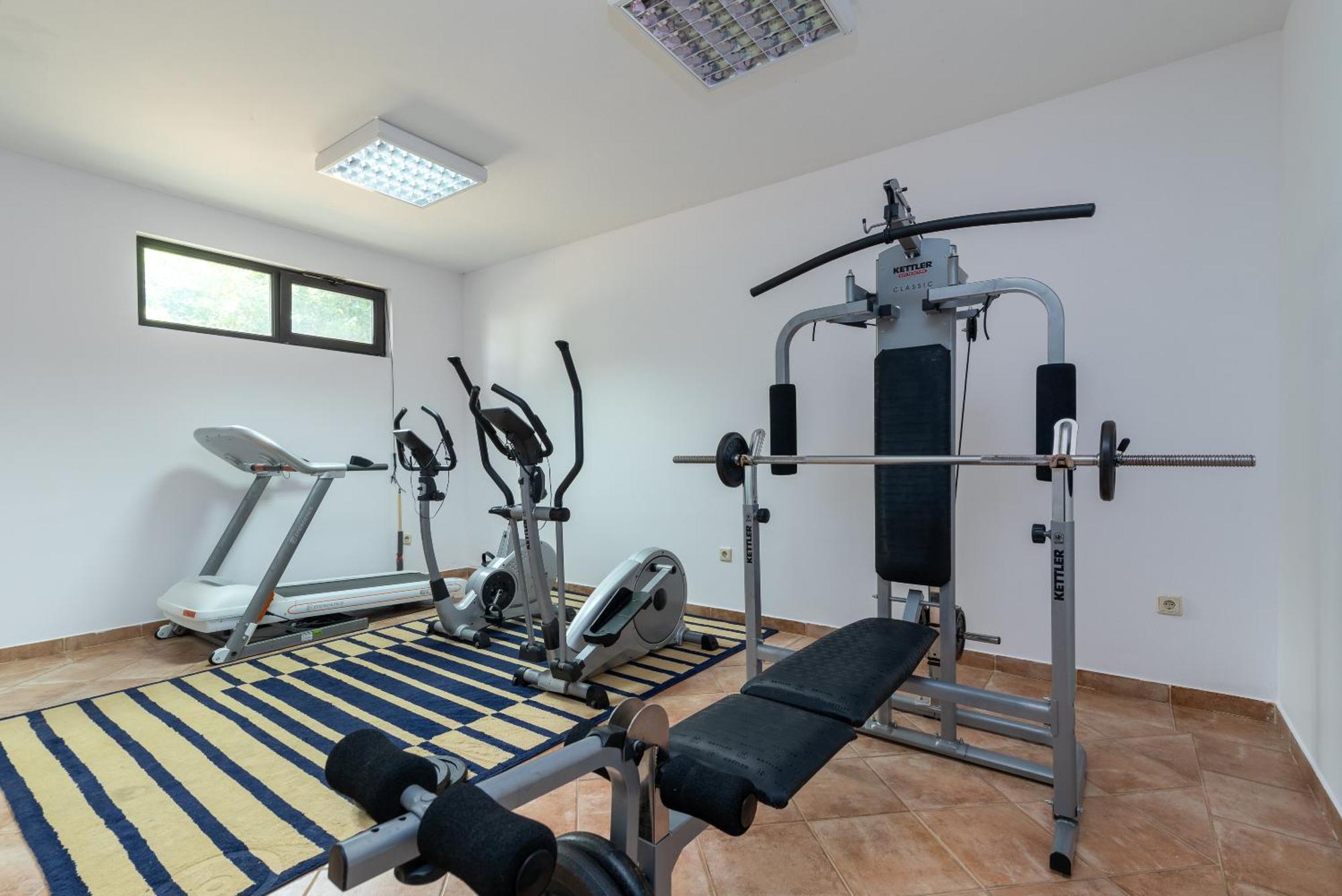 Maca Apartments & Suites Трогир Екстериор снимка